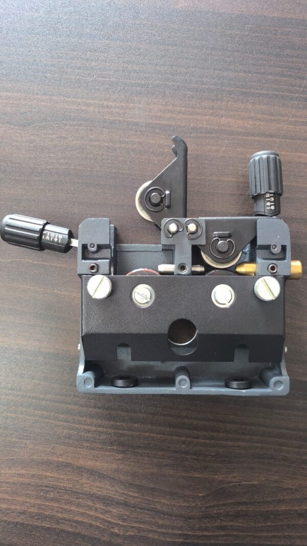 C BRACKET FOR 4 ROLL FEEDER, 37 DIA